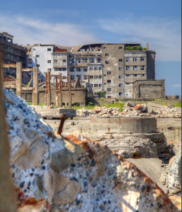 話題のスポット!世界遺産 軍艦島上陸クルーズと 長崎のおごちそうランチビュッフェ 日帰りバスツアー🚌3